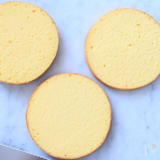 しっとりふわふわなスポンジのレシピ教えます !甘みがあって美味しくて軽い!ペロッと食べれちゃいます! イメージ1