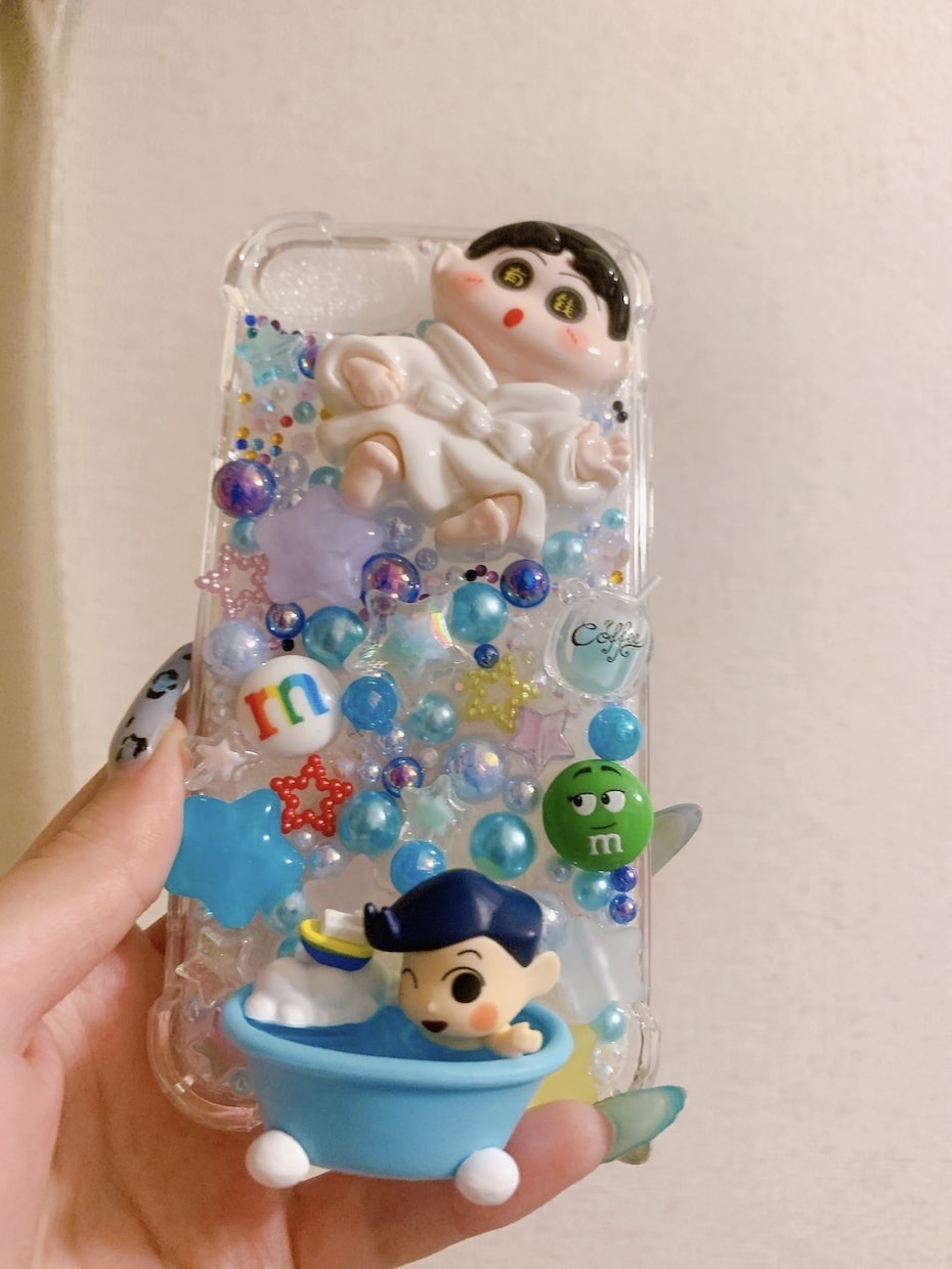 iPhoneケースやiQOSケース等をデコります 世界に一つだけ！オーダーメイドのキラキラアクセサリー イメージ4