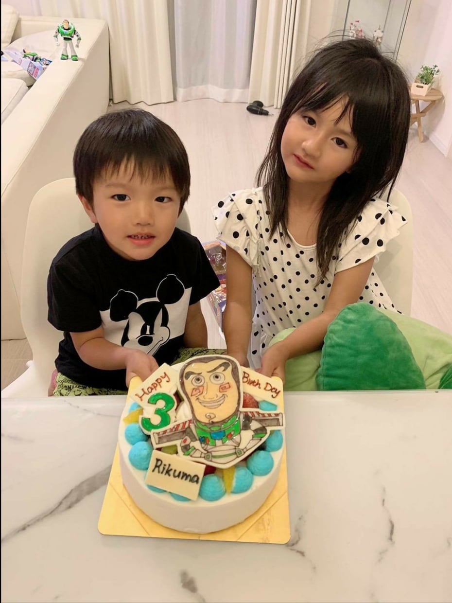 小さい子どもが喜ぶ✨誕生日ケーキのデザイン書きます 兄の子どもに毎年誕生日ケーキのデザイン書いてます。 イメージ1