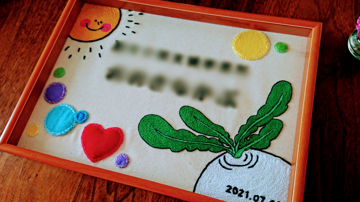 お店のロゴを心を込めて刺繍したボードにします 開業・周年記念に！温かみのある手刺繍で特別な１点を届けます イメージ4