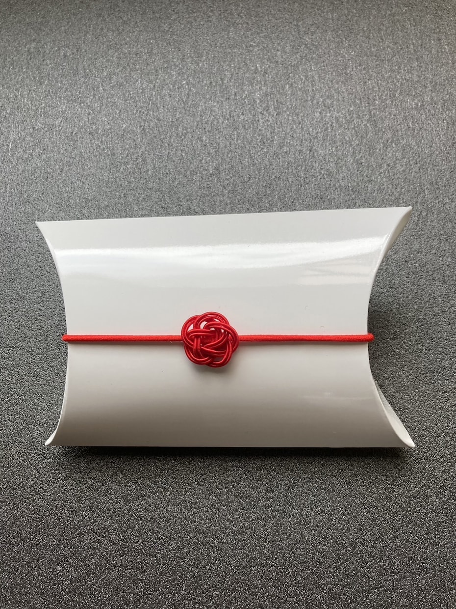 絹水引で、のし飾りを作成します 印刷では出せない華やかさ、上品さ。気持ちがより伝わります♡ イメージ7