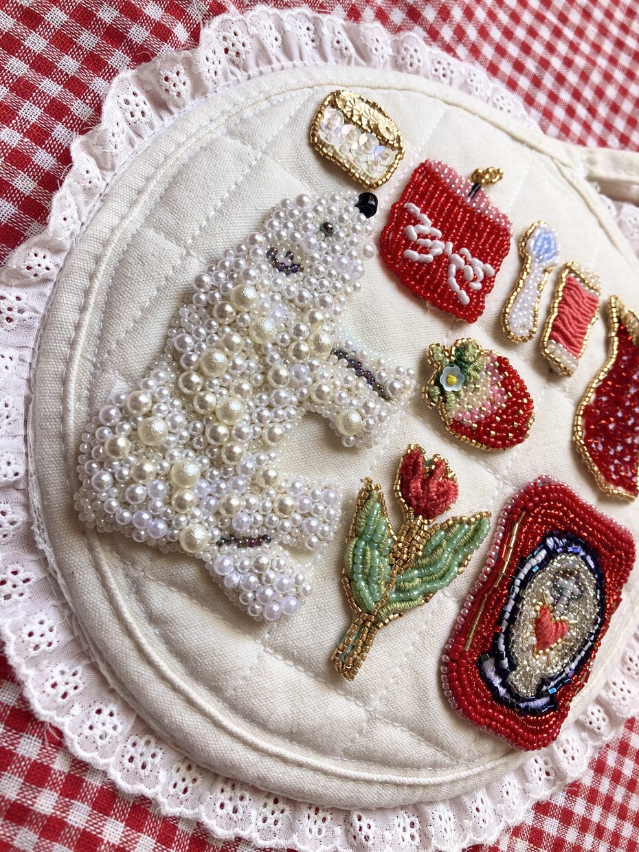 ペットのお顔のブローチ作ります 美大在学中です。デッサン力を生かして丁寧に刺繍します。 イメージ4