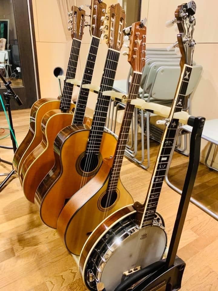 プロのギタリストが各種楽器を演奏録音いたします 高音質、高品質で多種多様の楽器、幅広いジャンルに対応します。 イメージ3