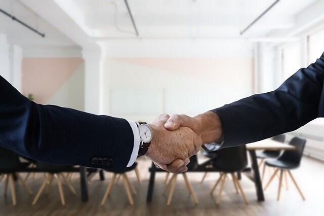 現役大手食品メーカー社員が就活生のサポートをします 面接官経験のある社員から就活生の面接・ES対策をお手伝い！ イメージ1