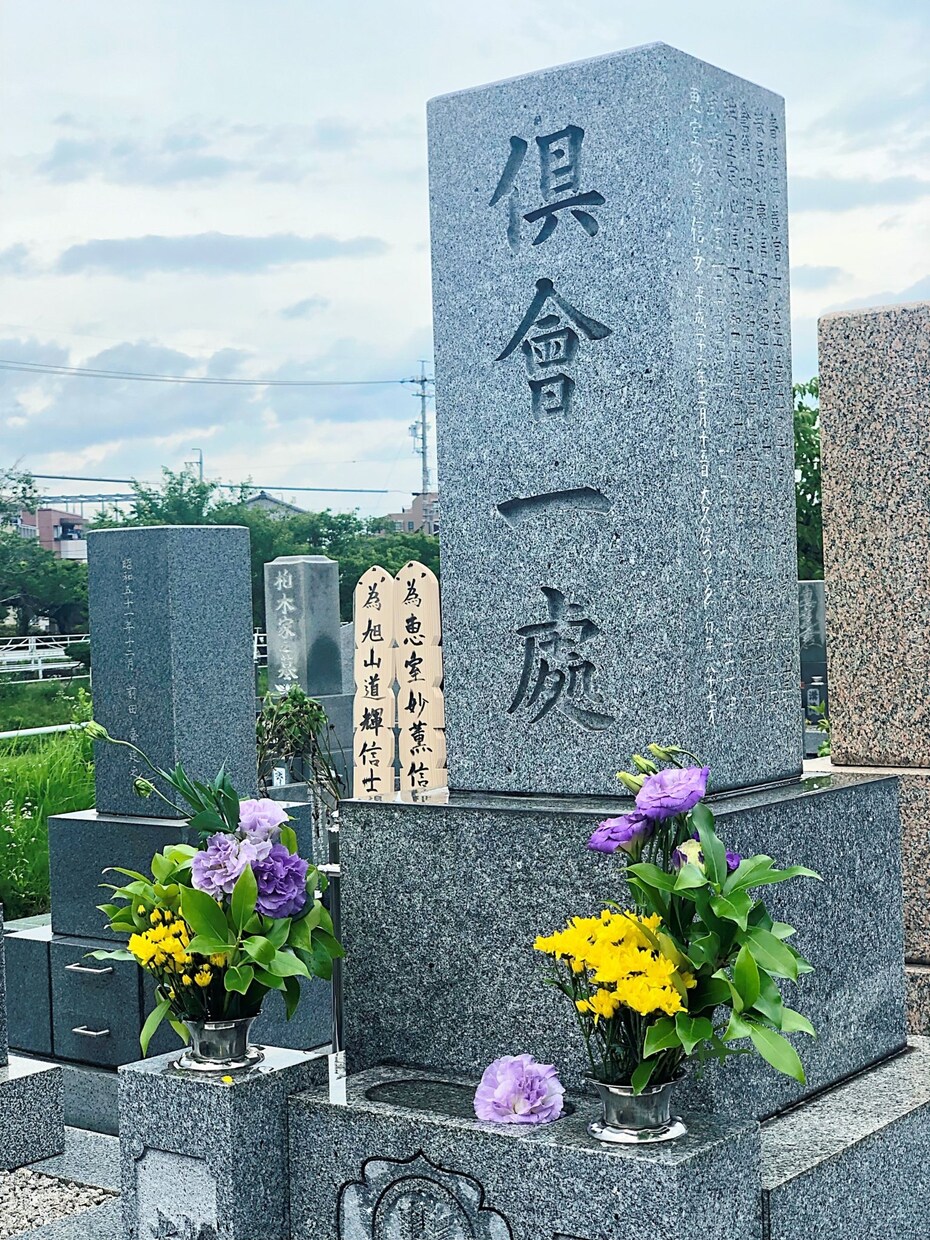 墓地清掃士資格有 静岡県西部 墓参代行いたします ～あなたが生きる今日は、ご先祖様に彩られた日々～ イメージ1