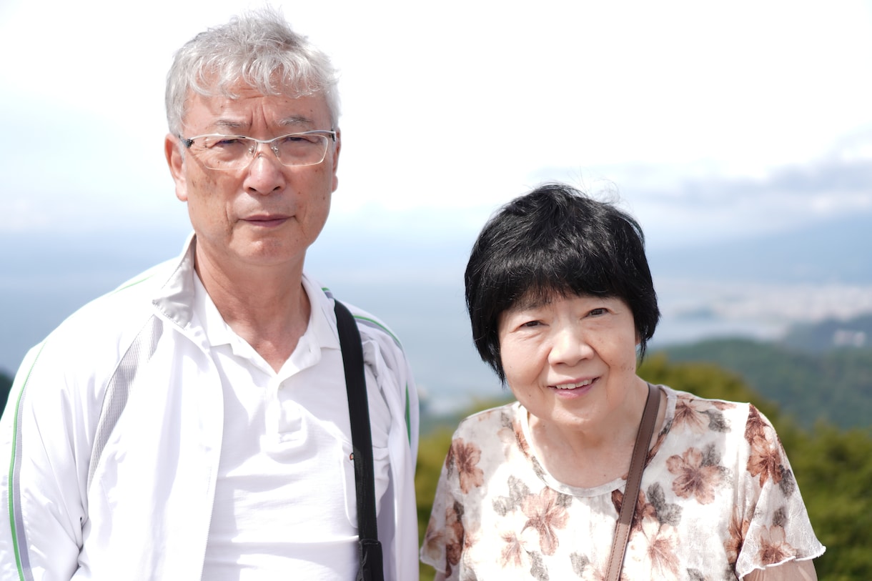 自然体の笑顔をふんわりと切り取ります プロフィール写真・ご家族の写真など、お気軽にご依頼ください イメージ1