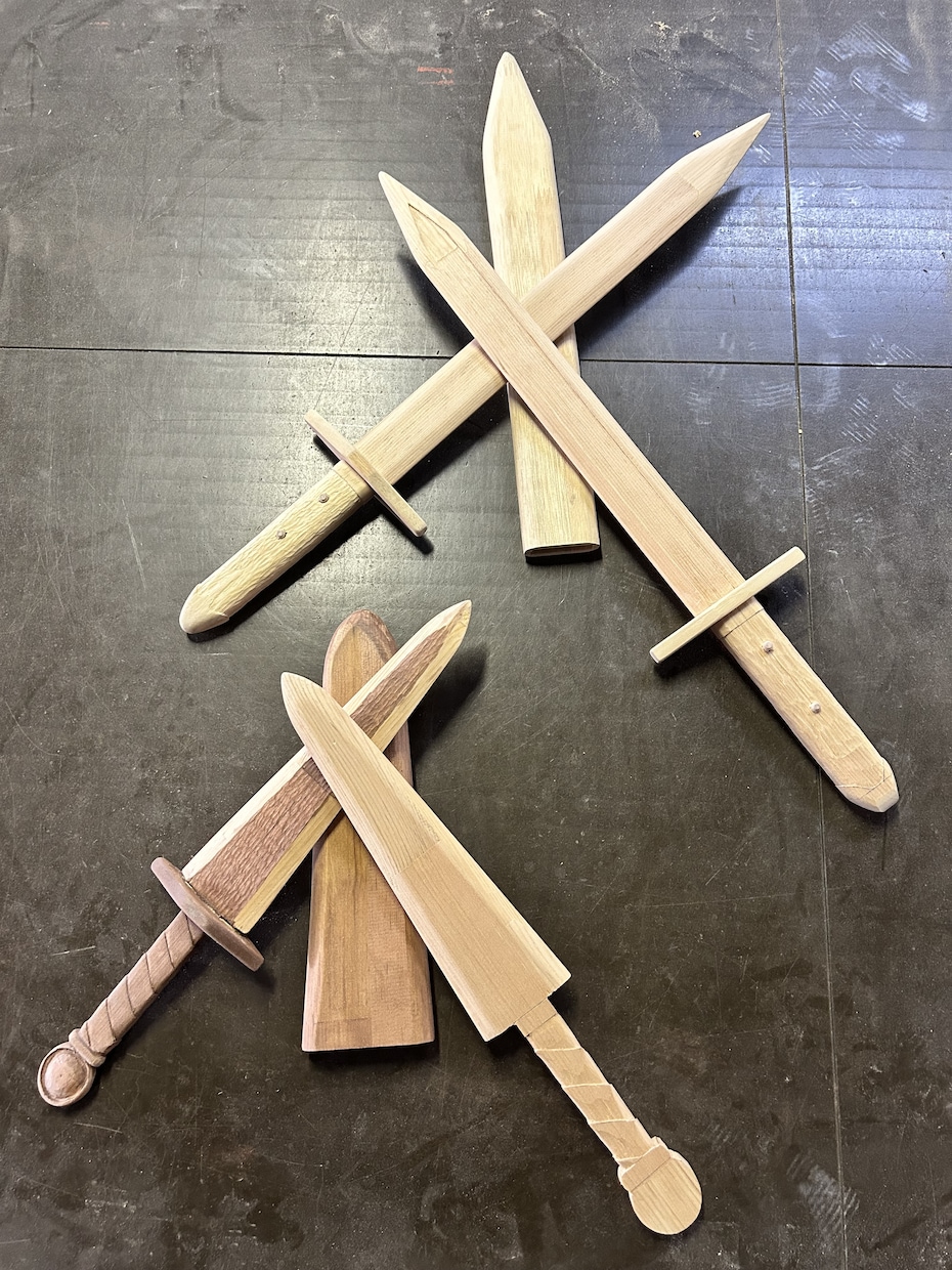 木で出来たあの武器をオーダーメイドします 職人が１つ１つ丁寧に仕上げる最高級の木の武器屋さん イメージ9