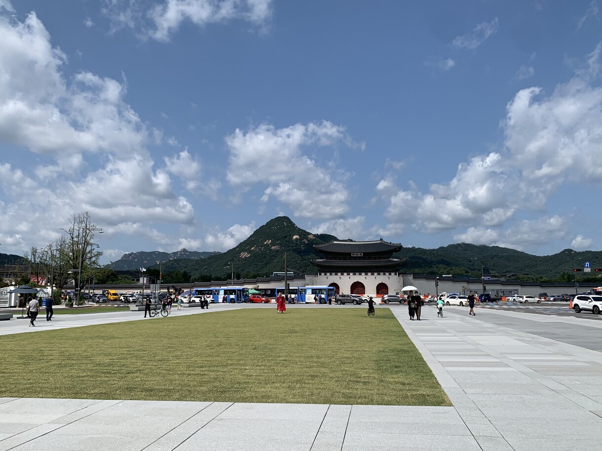 翻訳家のプロがあなたの韓国語日記を添削します 300文字×5回分の韓国語を丁寧に添削 イメージ1