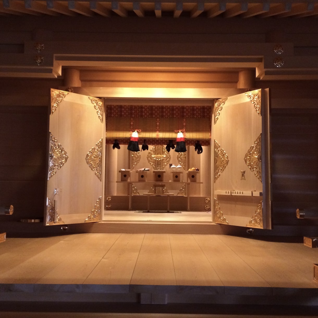神職が各種お悩みにお祓いとご祈祷をご奉仕いたします 神社本庁所属の神職による祈祷であなたの不安を軽減 イメージ1