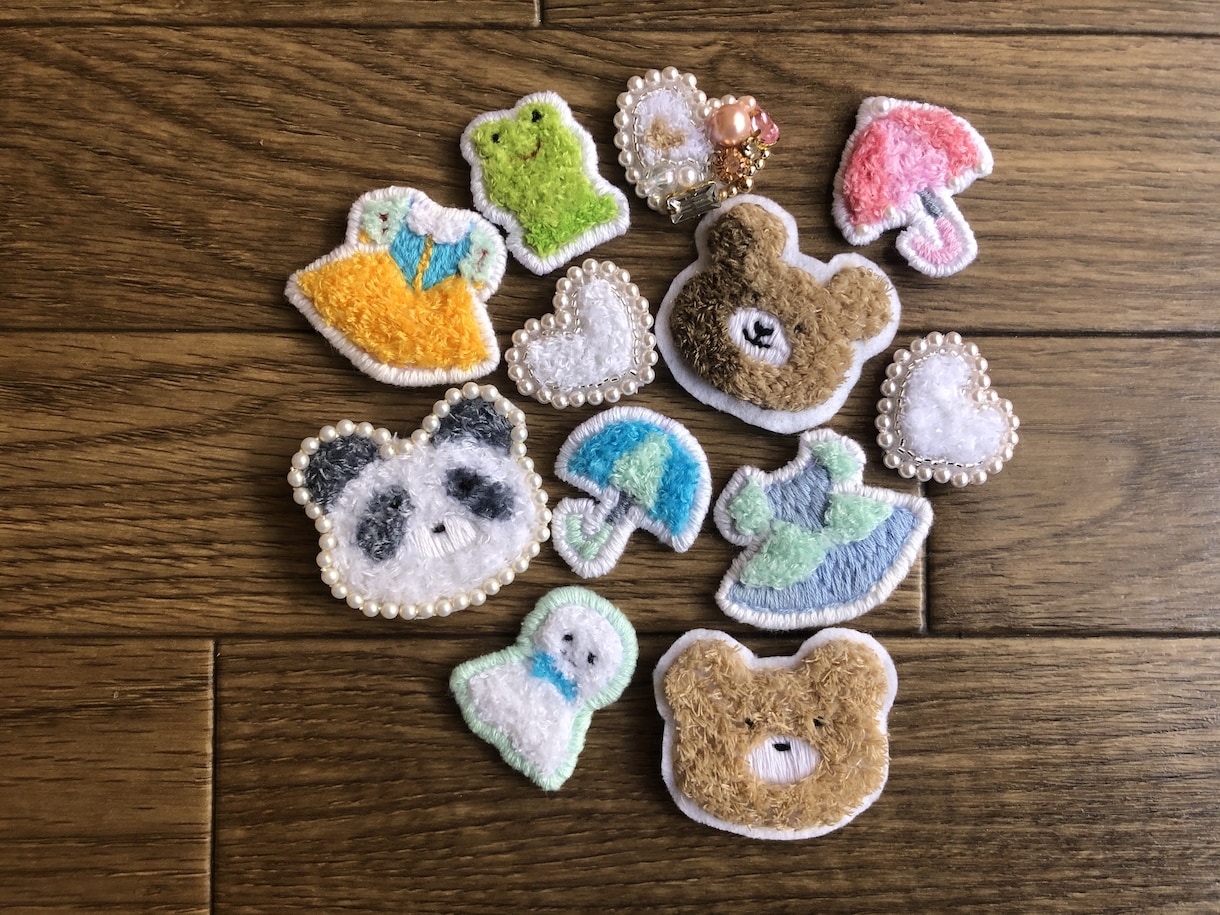 オリジナル刺繍ストラップorブローチ制作します ふわもこ素材の可愛い刺繍！イベント出展作家が制作！ イメージ5
