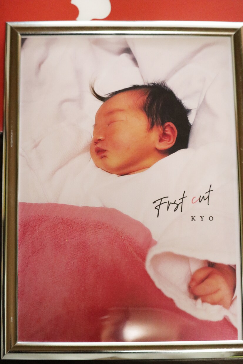 お子様の写真で☆ファーストカット台紙お作りします 初めての髪の毛を赤ちゃんの写真に イメージ2