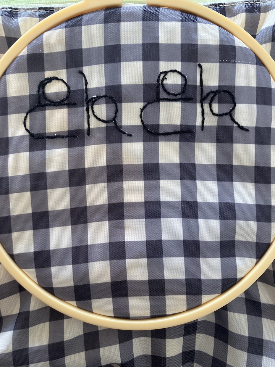 様々なものに刺繍で名入れ致します 完全手縫いで世界に一つだけの物はいかがですか？ イメージ1