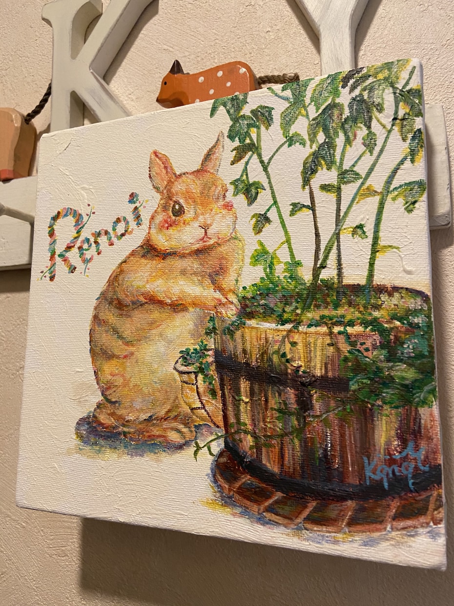 お部屋に飾りやすいギフト用のイラスト描きます 人物や人物の似顔絵、ギフト用、手のひらサイズのイラスト イメージ9