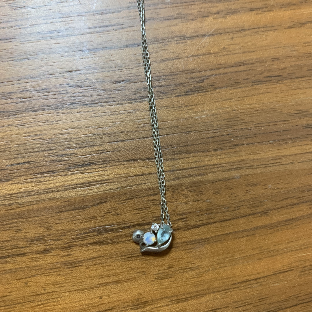 絡まったネックレスを直します どんなに絡まったものでも直します。 イメージ1