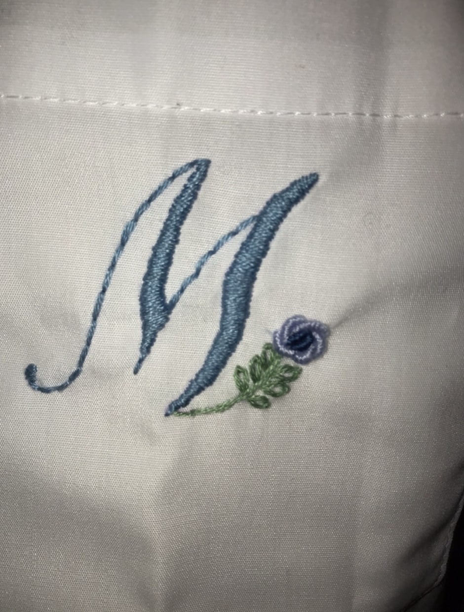 お名前やモチーフなどの手刺繍をさせていただきます お気に入りの持ち物に刺繍を^ ^ イメージ1