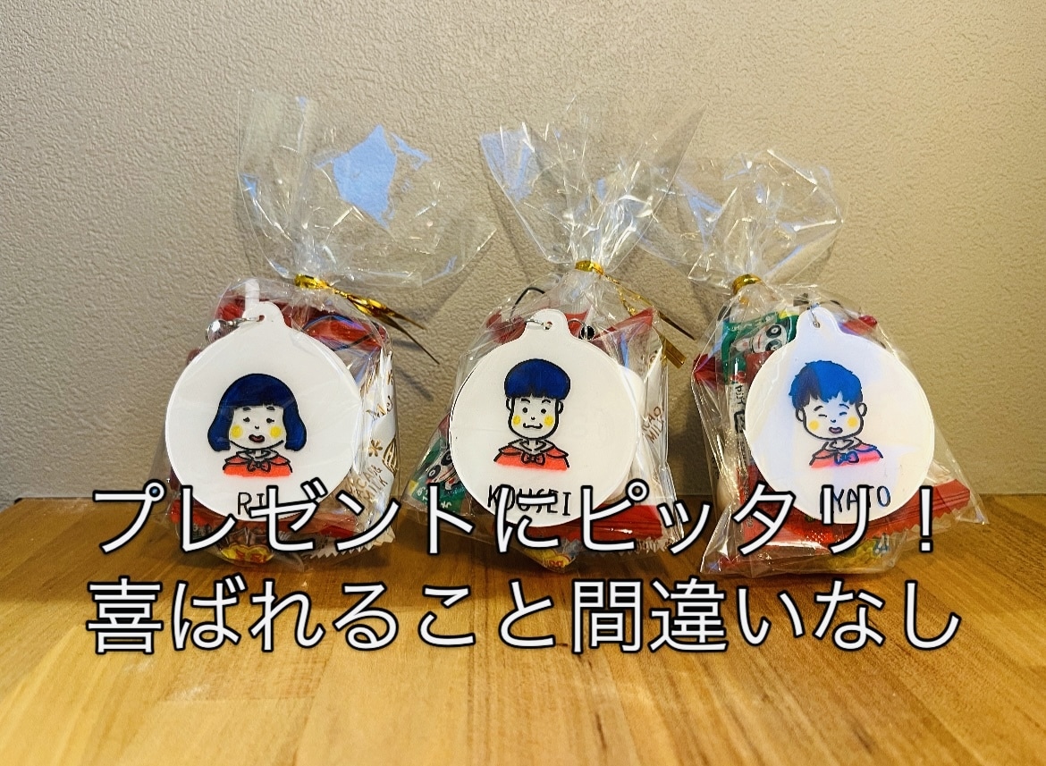 お子さんの似顔絵アクリルキーホルダーを作ります 我が子に特別なキーホルダーを！登園・登校が楽しみに！ イメージ5