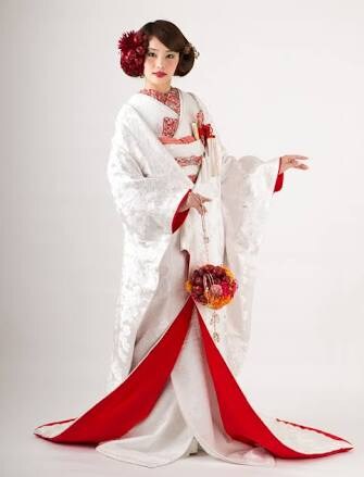 ブライダルの相談にのります 衣装やメイク 演出の提案(参列者様も)させていただきます イメージ2
