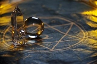 2025年の運気を鑑定します 西洋占星術で2025年の運気,目指す方向を見ます。 イメージ1