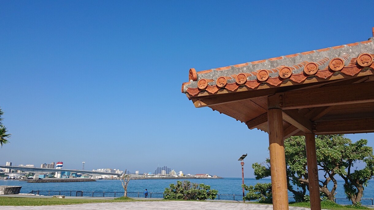 南国沖縄.の風景代行してお撮り致します 青い空.綺麗な白い砂浜.透き通った海. イメージ1