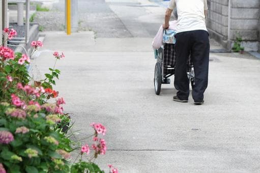 今介護でお疲れのあなたへ　お話聞きます 「介護で息が詰まって家を飛び出しそう」介護士に話しませんか？ イメージ5