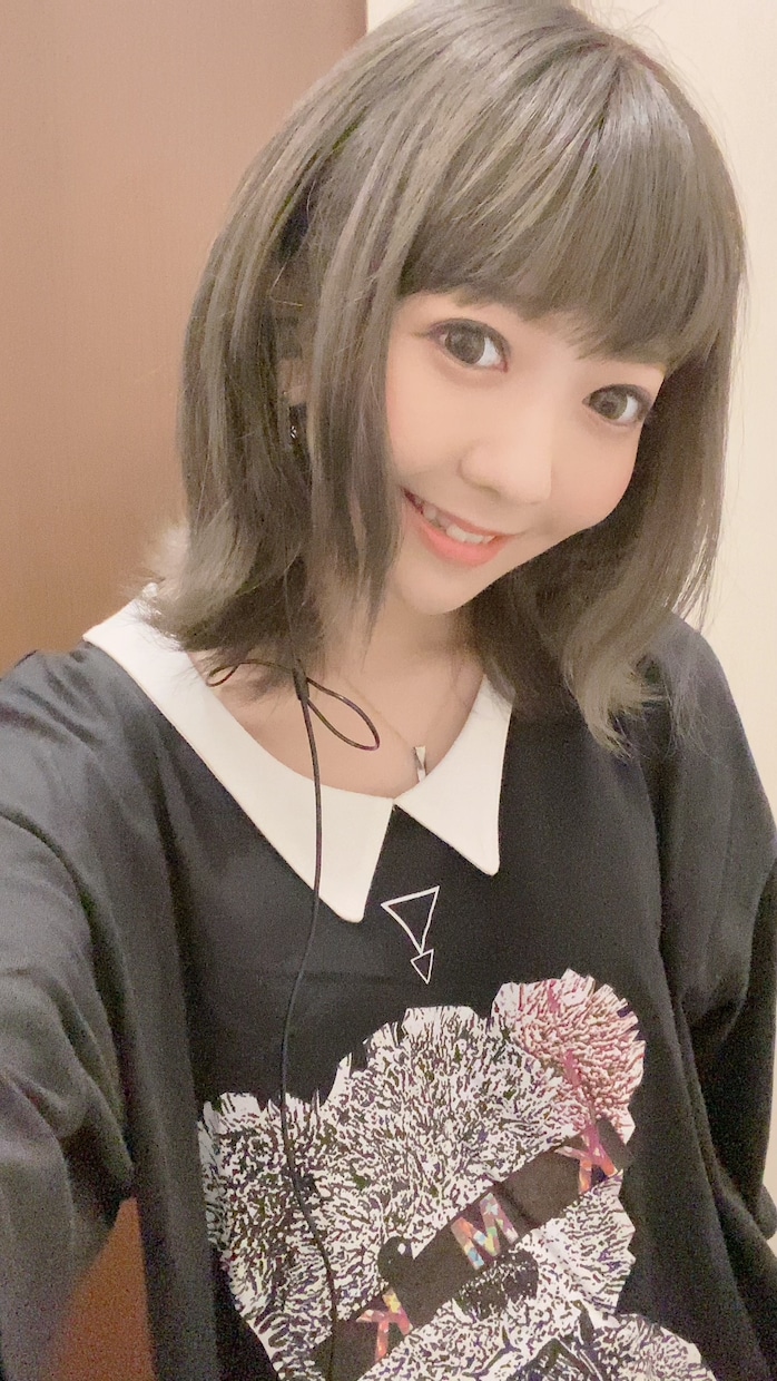 SNS用の自撮り写真提供します SNS用の自撮り写真を顔有、無承ります！ イメージ1