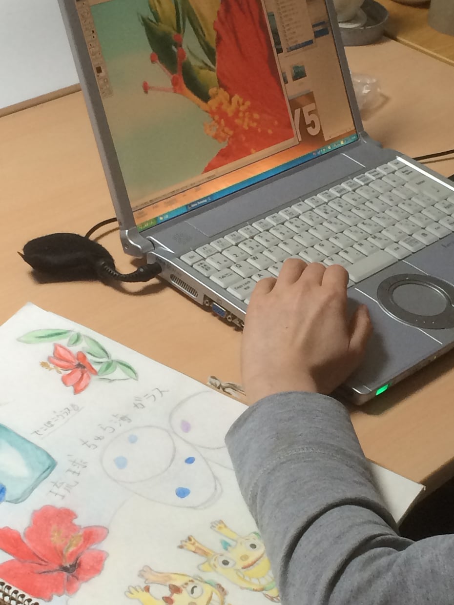 イラストレーター・フォトショップでデザイン講座５０分受講できます。 イメージ1