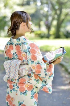 浴衣が自分で着られるようになります 全く初心者だけど、今年こそ自分で浴衣を着たいあなたへ イメージ3