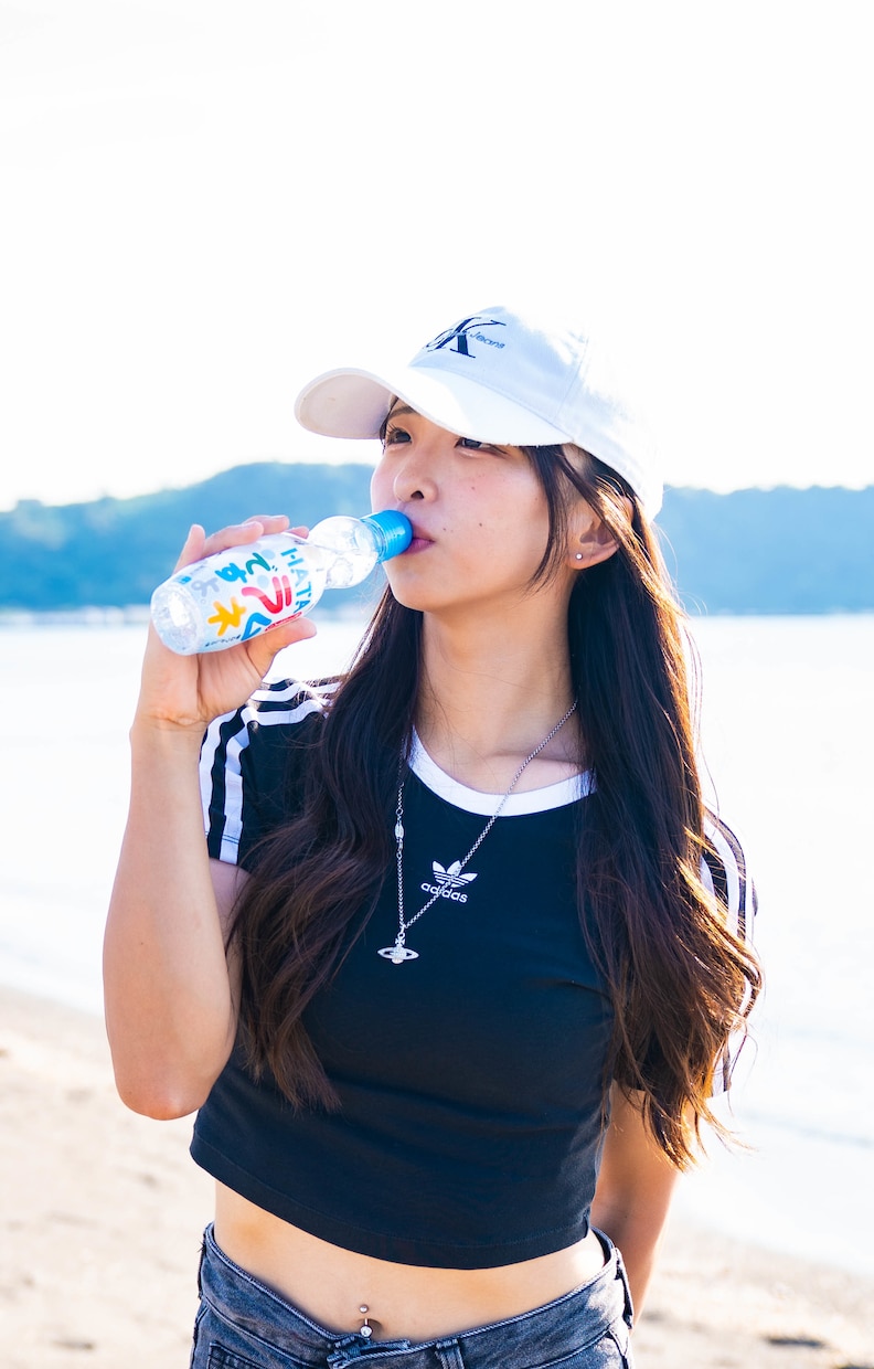 自然な表情とあなたらしさが伝わる写真を撮影します スタジオで培った撮影の経験を活かし自然な魅力を引き出します。 イメージ4