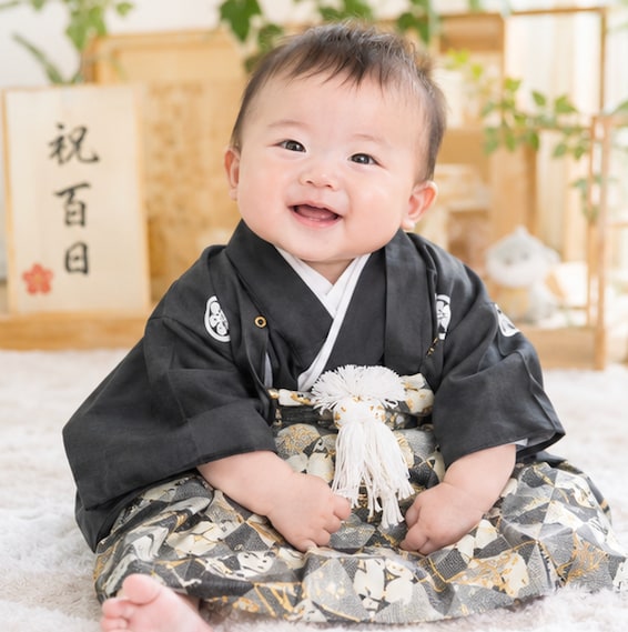 ご自宅出張！赤ちゃんやご家族の自然な写真撮影します お食い初めや百日祝い、ハーフバースデーの思い出をデータ全納品 イメージ7