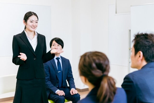 中小企業現役人事があなたの新卒就活を支援します 知っていましたか？第一志望企業の内定獲得って実は難しいです。 イメージ4