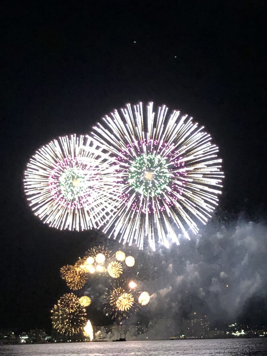打上花火の写真【先着5名】5→10枚提供します 商用利用・加工OK！　買い切りで何度も使えます！ イメージ5