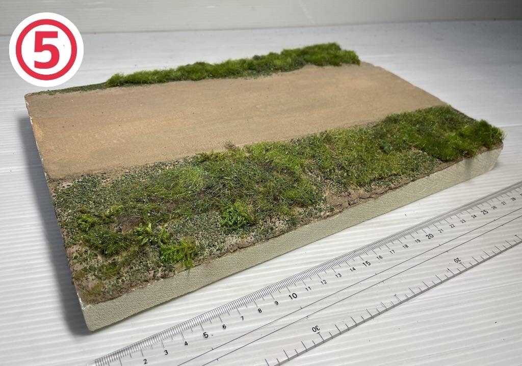 3000円均一でジオラマベース作ります 均一価格である程度画像のようなベースジオラマ製作致します。 イメージ6