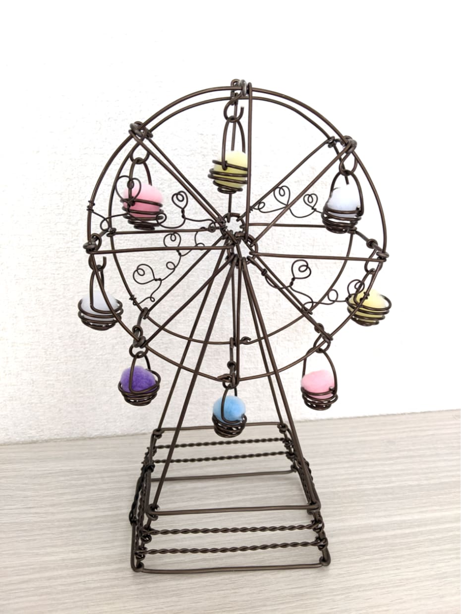 ワイヤーで色んな作品を作ります アルミワイヤーを使用し、色んなものを作り販売しています。 イメージ5