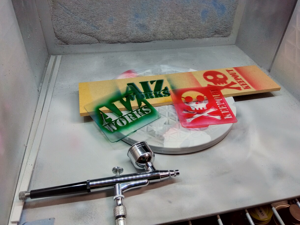 ステンシルプレート(取手付き)を製作します ラテアートも可能！レーザーでアクリル板キャスト材1mm厚に！ イメージ1