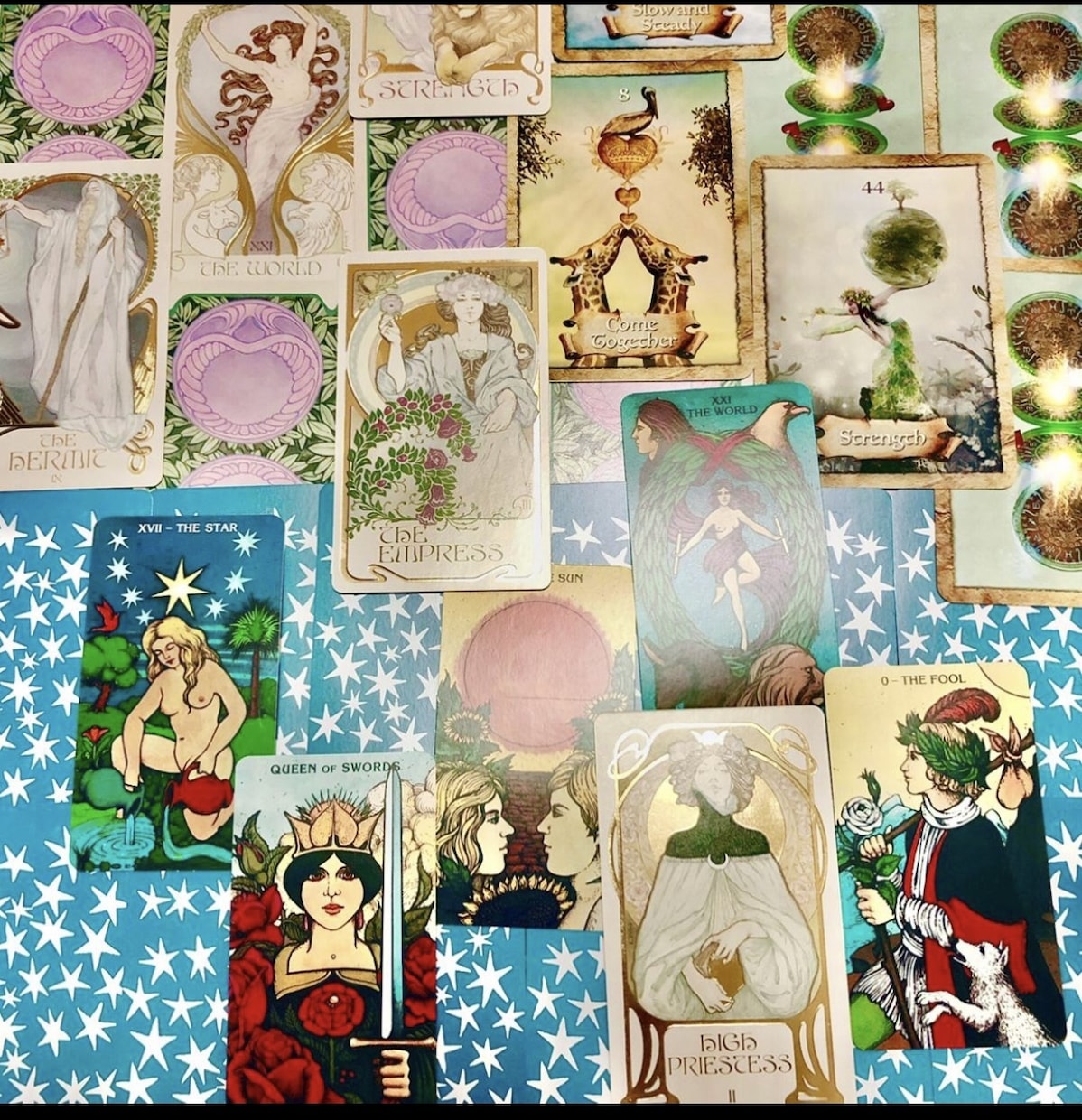 あの人の気持は⁉️インスピタロットでズバリ占います 9/27満月迄260→¥220感謝企画㊗️総鑑定6100件超 イメージ3
