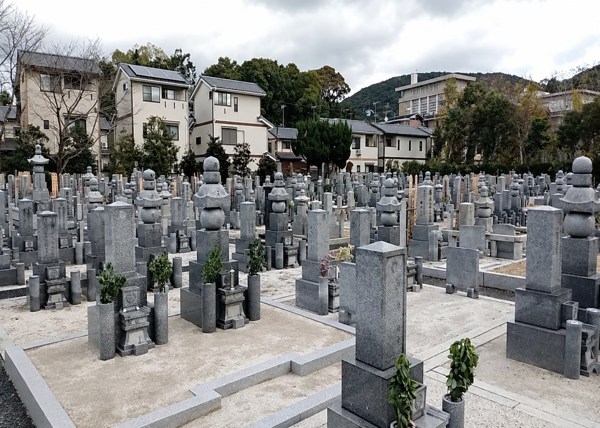 京都のお墓参りとお墓掃除を真心込めて代行しますます 写真報告付きで遠方の方も安心！京都市内どこでも即対応します イメージ1
