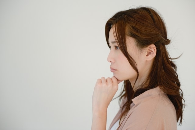 プロポーズしてくれない彼の理由を占います 将来に対するつらいお悩み、占いで肩の荷をおろしましょう。 イメージ1