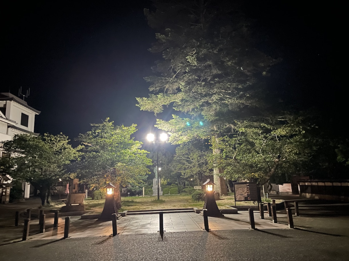 あなたのぶっ飛ばしたい奴になります 言いたいけど言い返せれない、反抗できない方。ぶちまけよう。 イメージ1