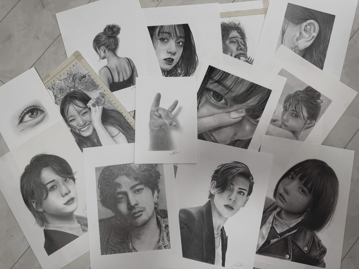 リアル鉛筆画で丁寧に似顔絵を描きます 頂いた写真からリアルに美しく描写 イメージ1