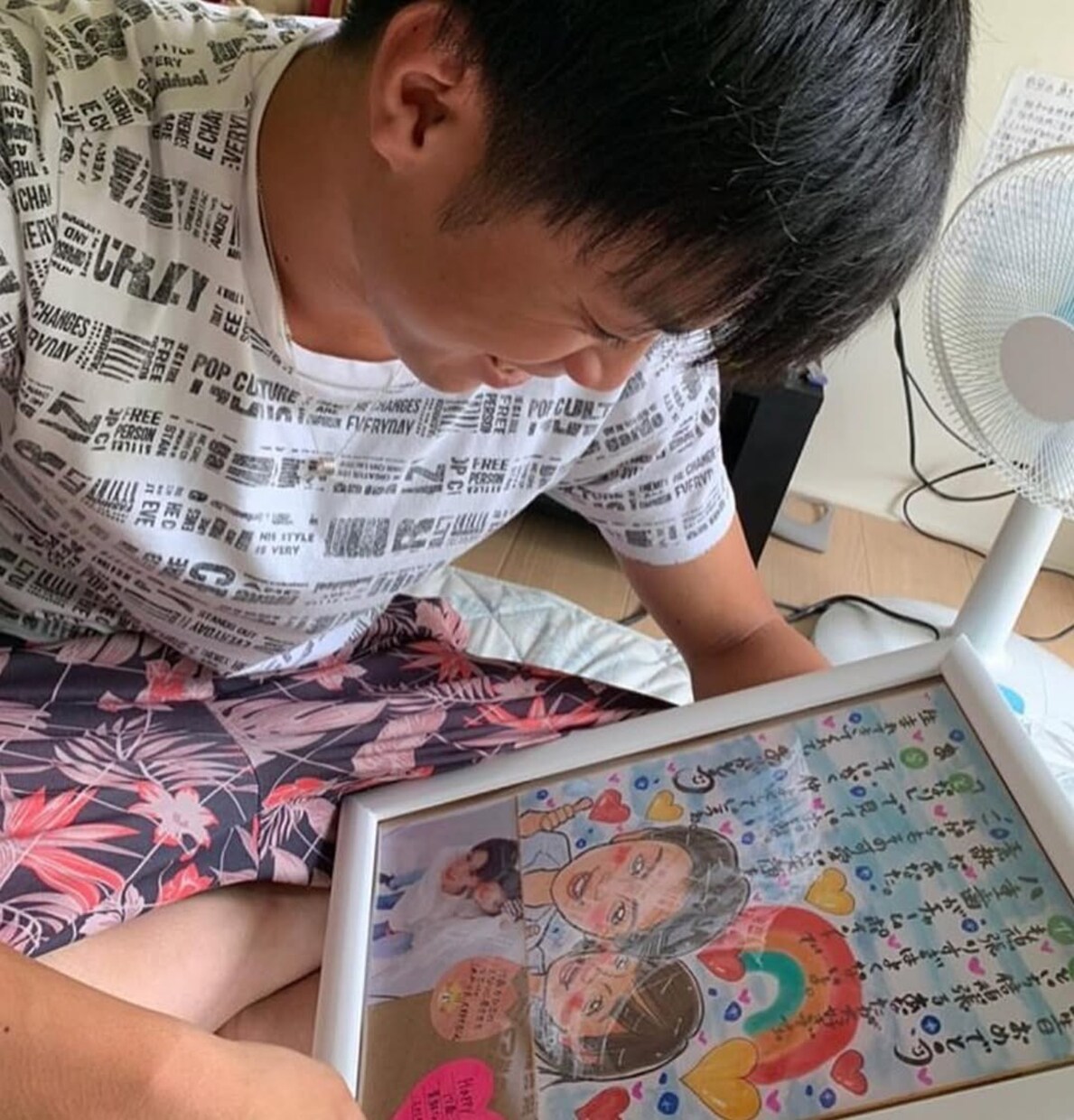 ラッピング、額縁付きほんわか手描き似顔絵を描きます 優しさ溢れる似顔絵　長寿祝いや記念日にいかがですか？ イメージ6