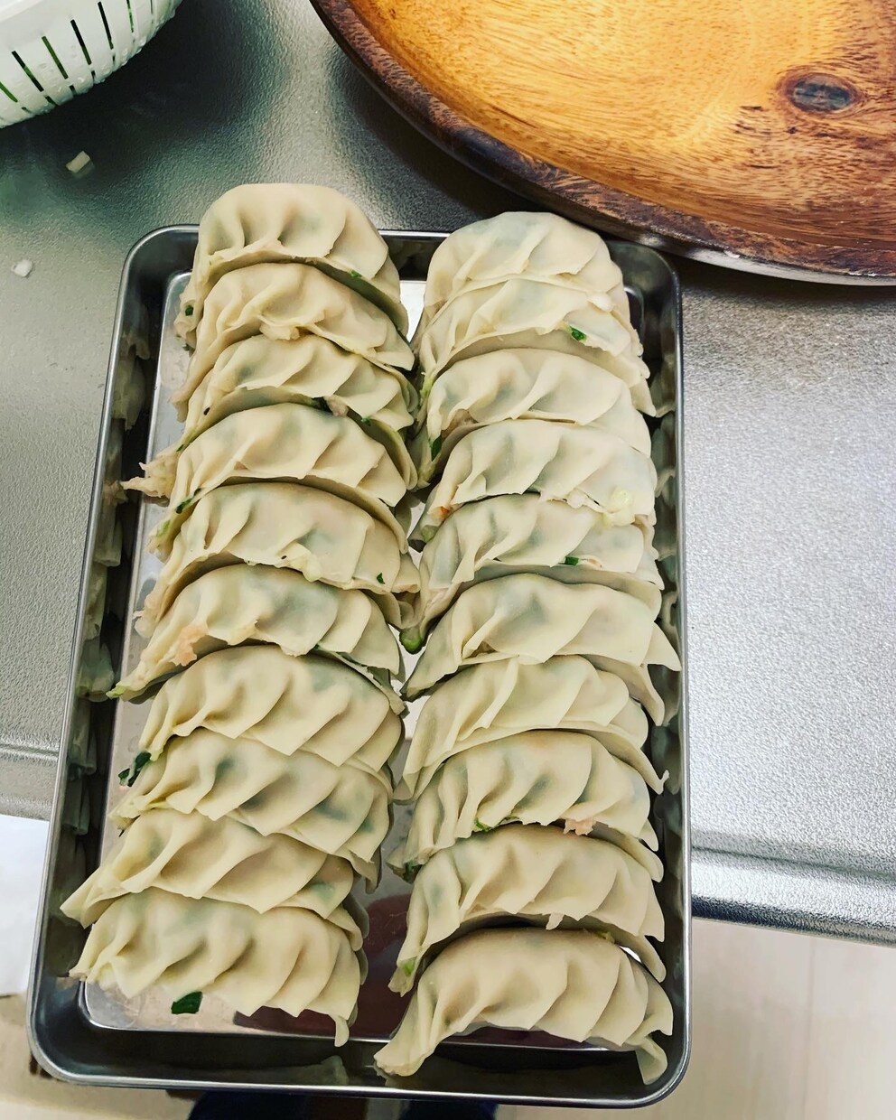 簡単、手作り餃子の作り方を伝授します お弁当にもおススメ！簡単に作れる餃子レシピとなります。 イメージ2