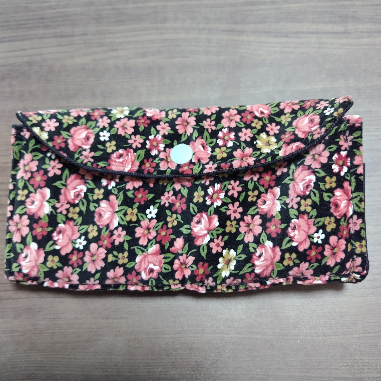 長財布　ハンドメイドになります ハンドメイド　長財布　カード収納あり イメージ1