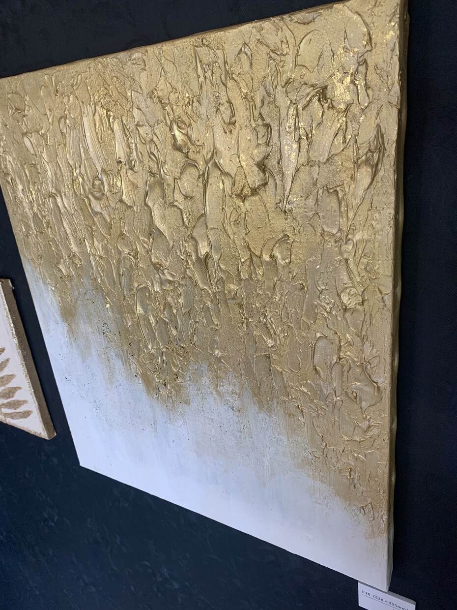 アートで高級感あふれるインテリアのお手伝いをします 高級感溢れるゴールドアート（金箔入り） イメージ4