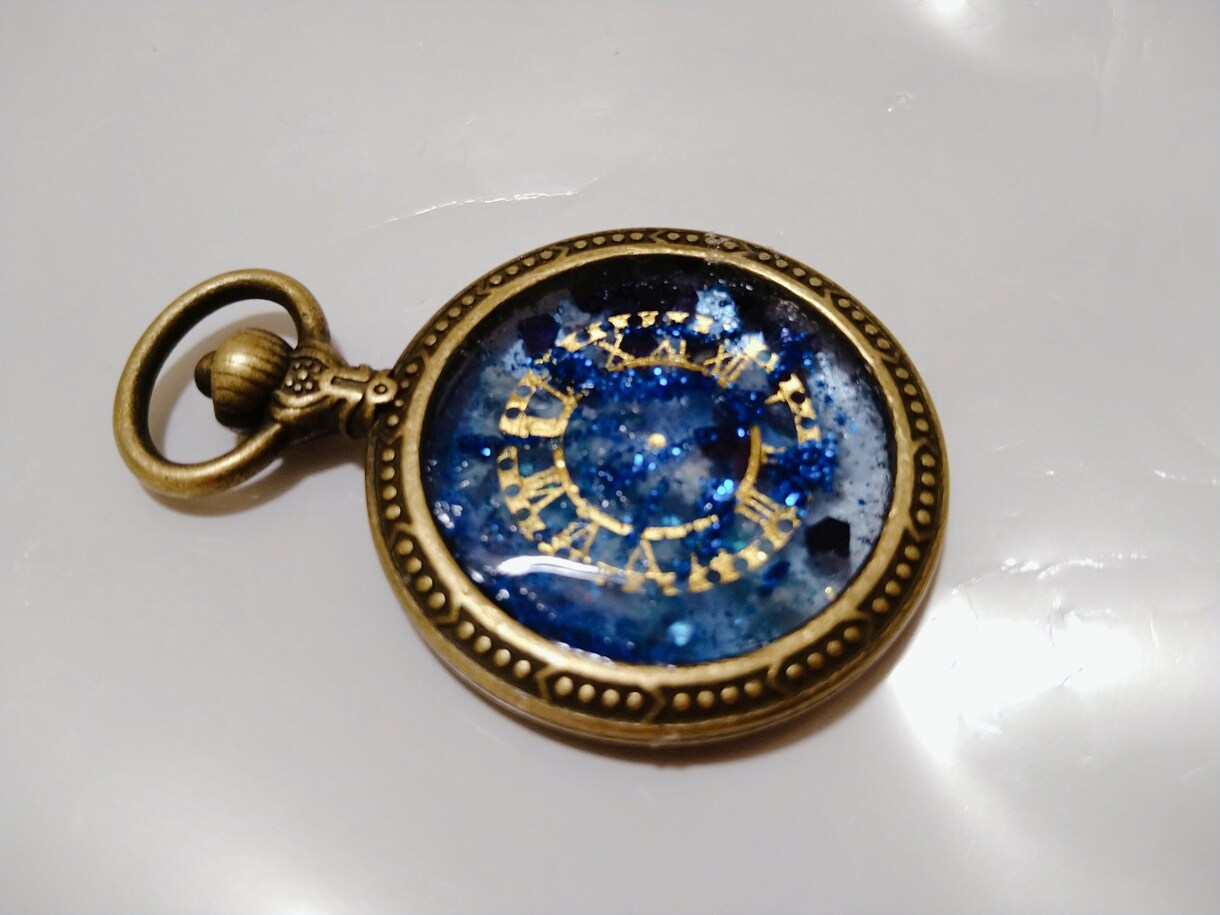 たった1つのアクセサリーをお作りします オーダーメイドでレジンアクセサリーを作ります。 イメージ4
