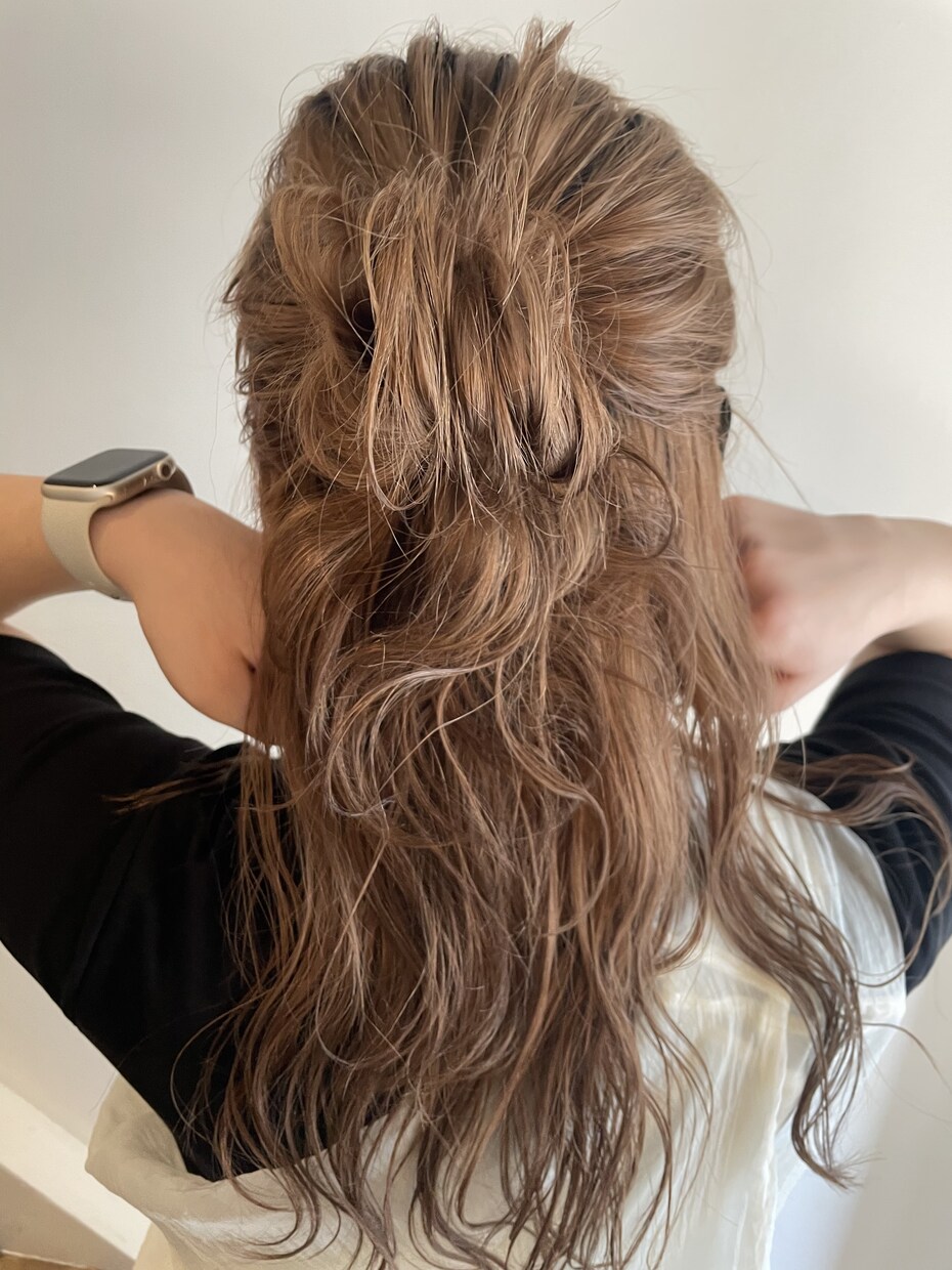似合う髪型、巻き方、ヘアセットの仕方を教えます 巻き方をマスターして女子力UP！髪を上手く巻けない方へ イメージ1