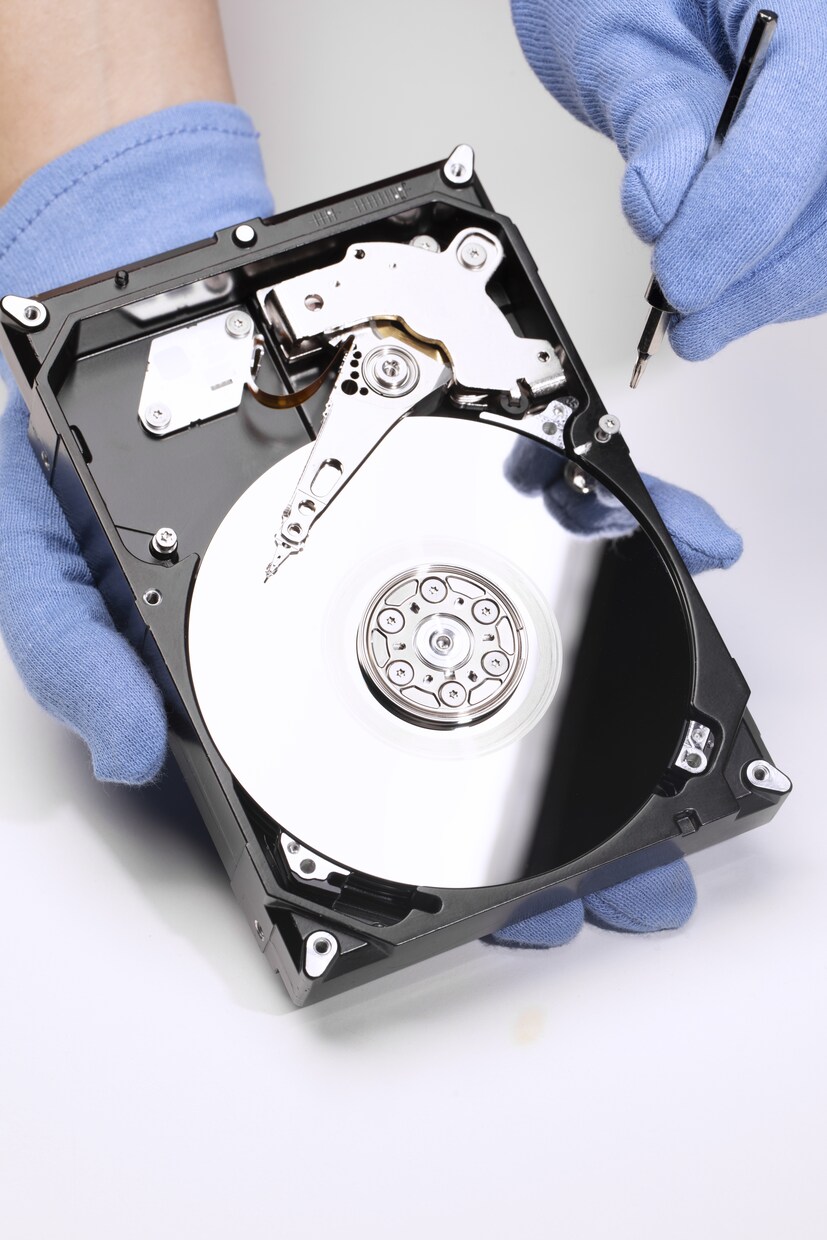 HDD/SSDを復旧できない状態にして処分します セキュリティとプライバシーの保護に イメージ1