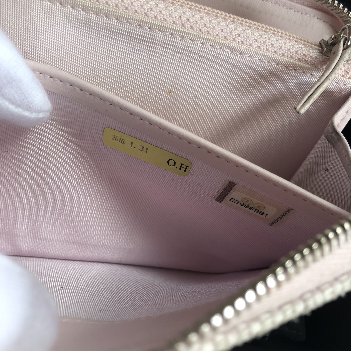 フリマで購入したブランド品の真偽を鑑定します 購入したブランド品が本物か、今お持ちのブランド品の価値も鑑定 イメージ8
