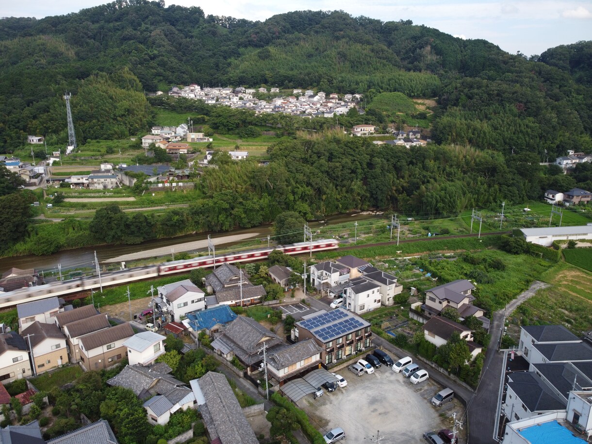 ドローンによる空撮をいたします 宣伝、イベント、家屋屋根点検調査、パンフレット撮影 イメージ8