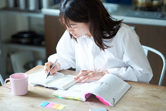予備試験論文20位代の合格者が過去問添削します 予備試験の上位合格者による予備試験過去問添削 イメージ1
