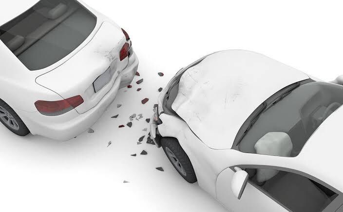 車をぶつけた・ぶつけられた方へ板金修理見積もります 事故、見積もりのご相談OK！写真で見積もりも可能です イメージ1